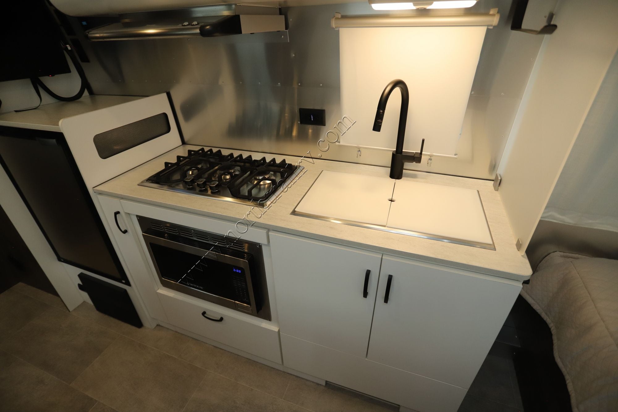 2023 Airstream Caravel 22FB Travel Trailer Used  For Sale