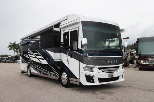 2025 Newmar New Aire 3547