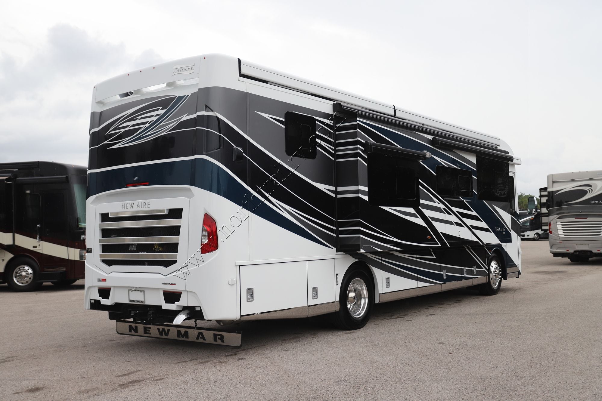 Used 2025 Newmar New Aire 3547 Class A  For Sale