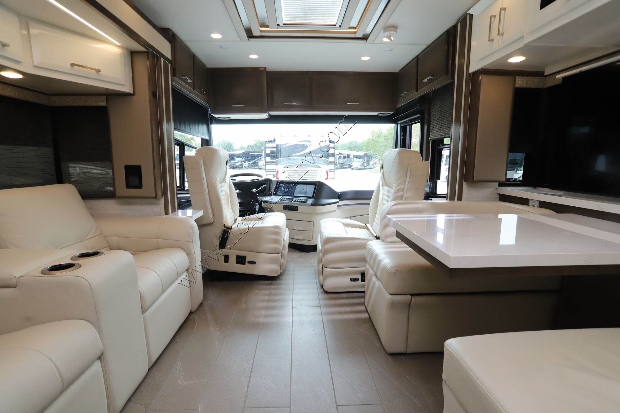 Used 2025 Newmar New Aire 3547 Class A  For Sale