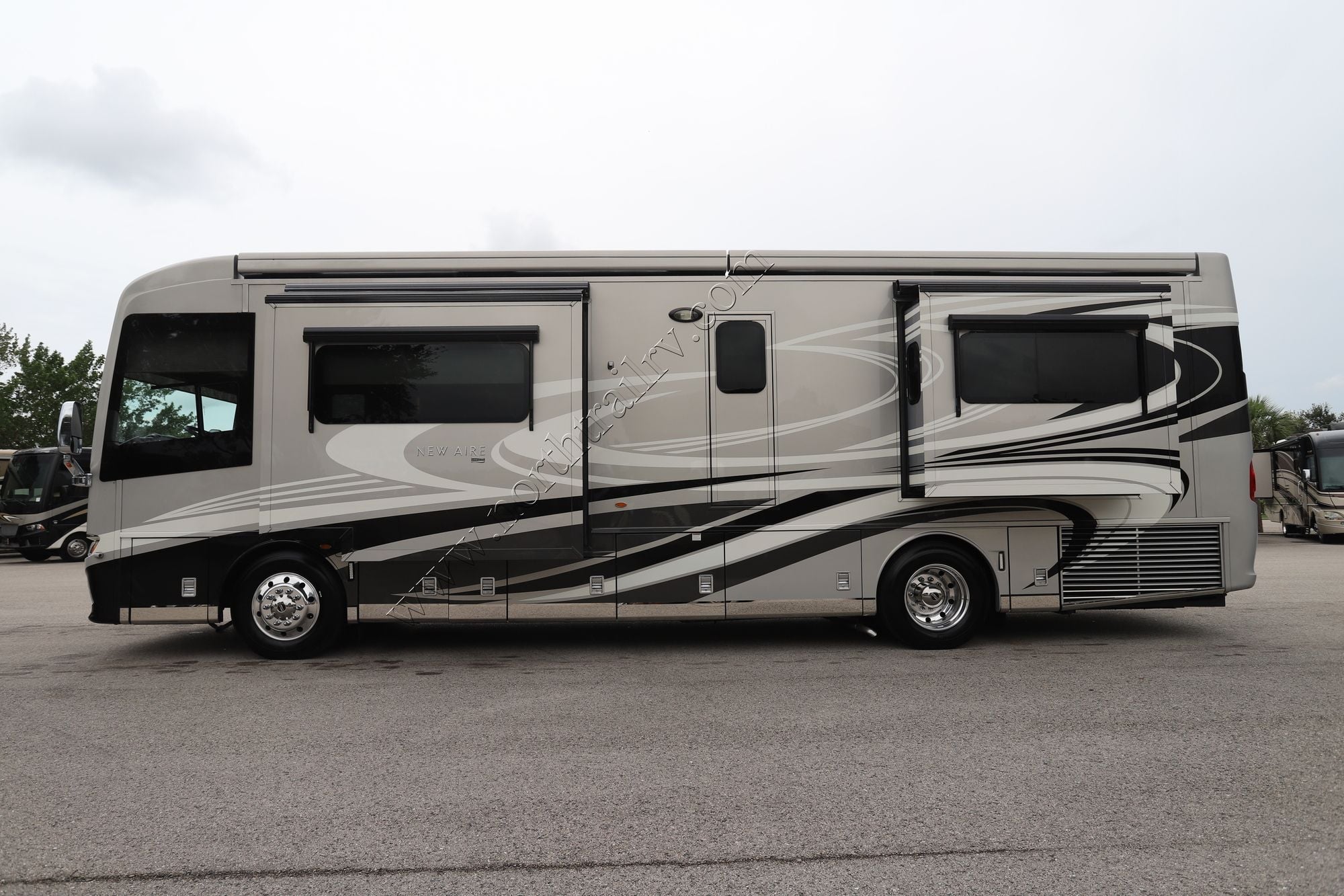 Used 2020 Newmar New Aire 3543 Class A  For Sale