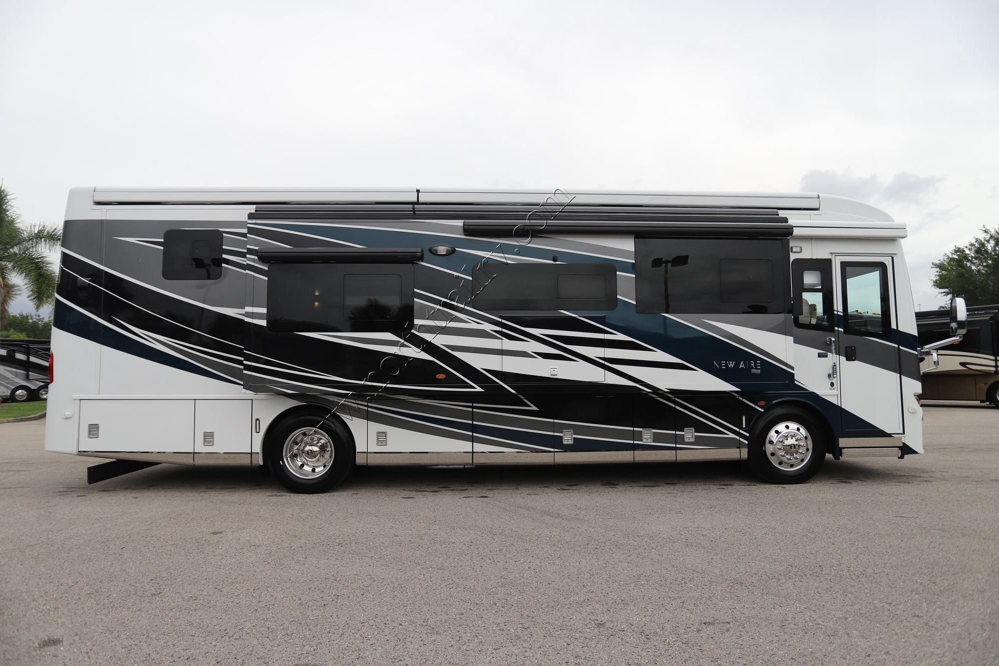 Used 2025 Newmar New Aire 3547 Class A  For Sale