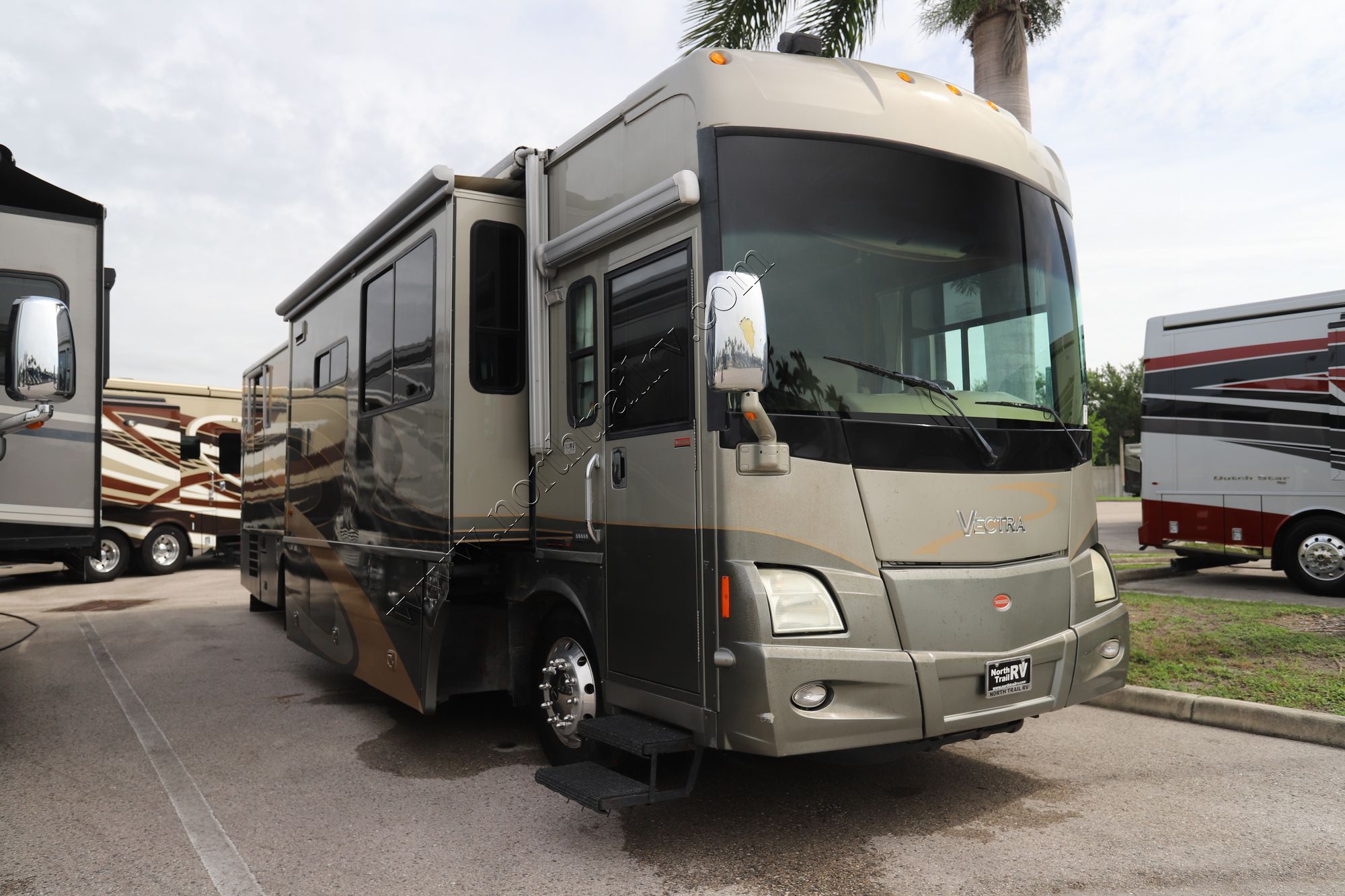 Used 2007 Winnebago Vectra 40KD Class A  For Sale