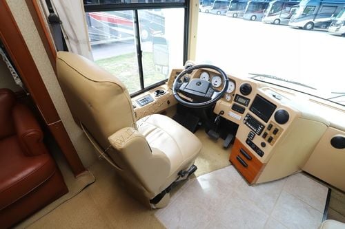 2007 Winnebago Vectra 40KD