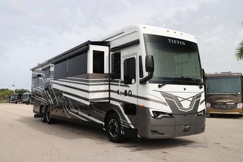 2026 Tiffin Motor Homes Allegro Bus 45BP
