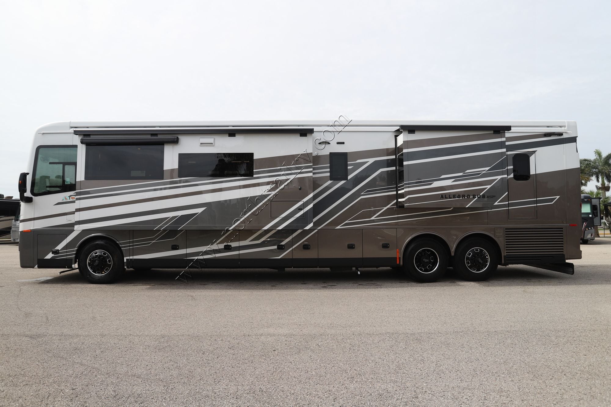 New 2026 Tiffin Motor Homes Allegro Bus 45BP Class A  For Sale