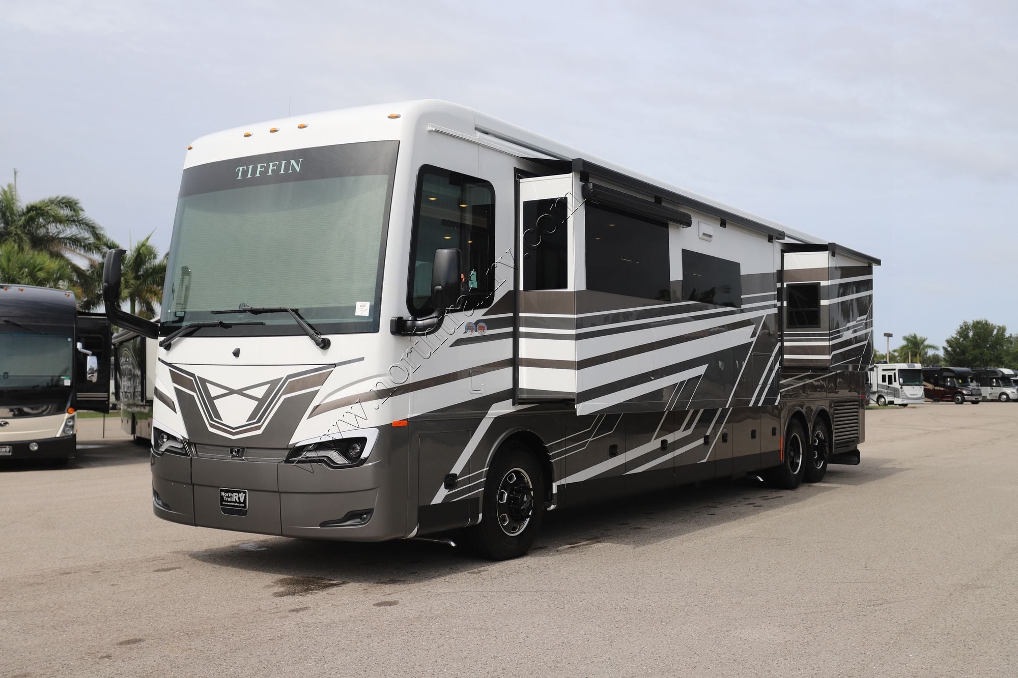 New 2026 Tiffin Motor Homes Allegro Bus 45BP Class A  For Sale