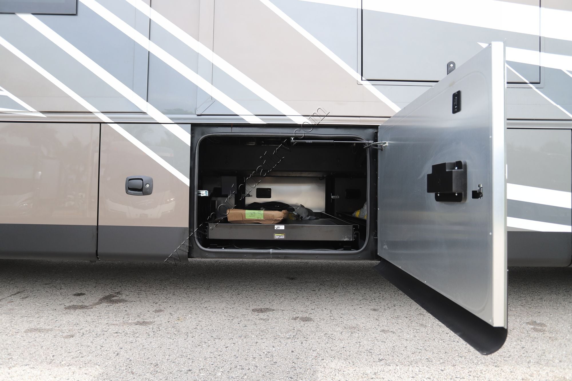 New 2026 Tiffin Motor Homes Allegro Bus 45BP Class A  For Sale