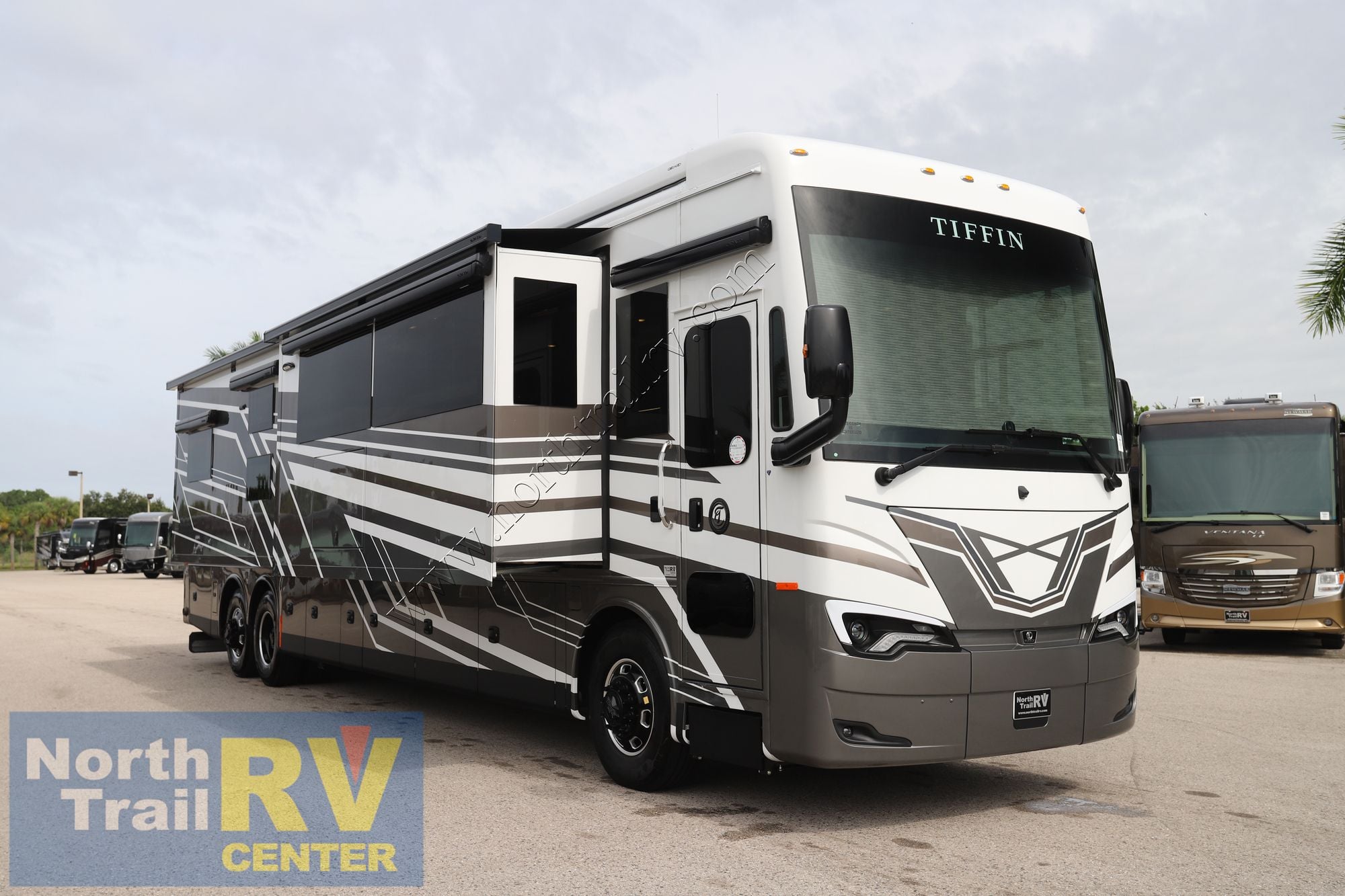 New 2026 Tiffin Motor Homes Allegro Bus 45BP Class A  For Sale