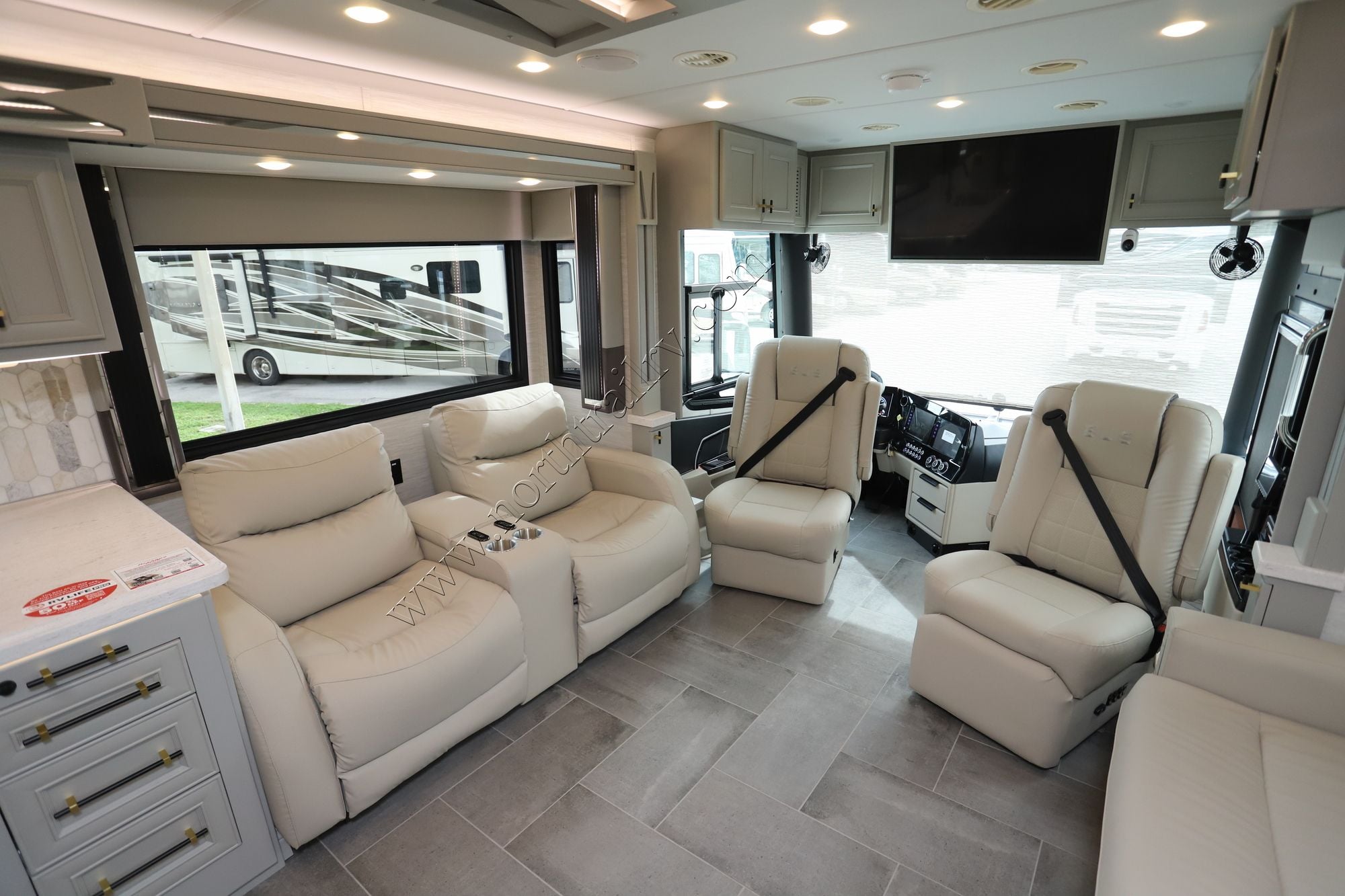 New 2026 Tiffin Motor Homes Allegro Bus 45BP Class A  For Sale