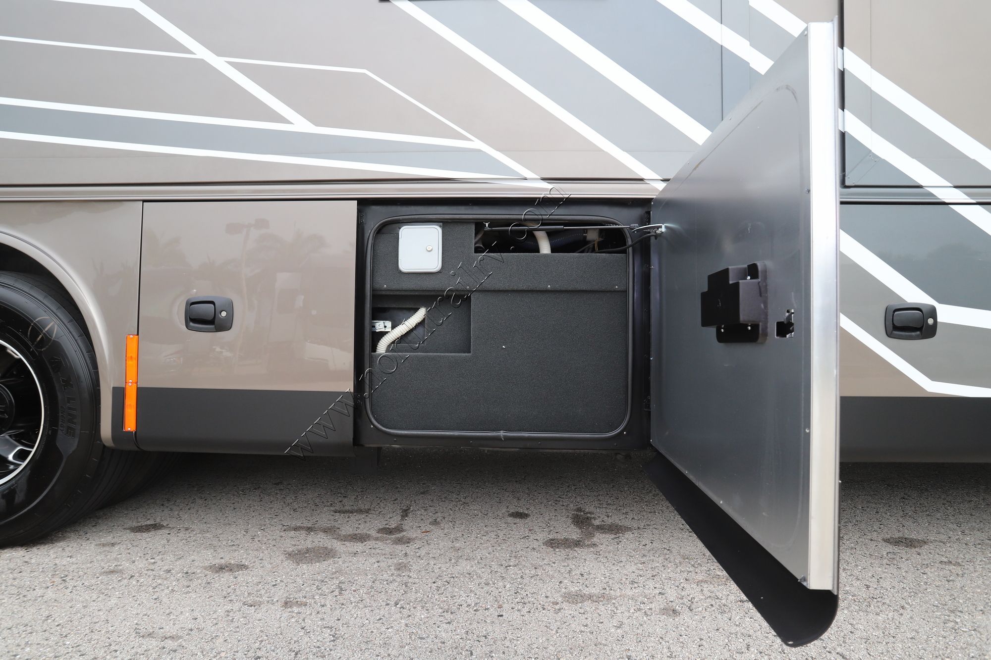 New 2026 Tiffin Motor Homes Allegro Bus 45BP Class A  For Sale