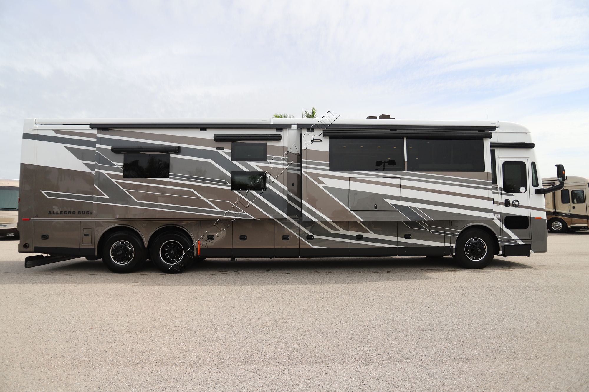 New 2026 Tiffin Motor Homes Allegro Bus 45BP Class A  For Sale