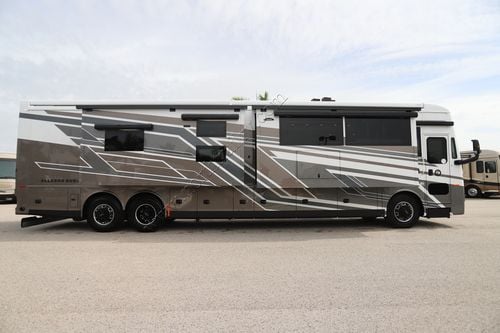 2026 Tiffin Motor Homes Allegro Bus 45BP