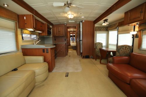 2007 Winnebago Vectra 40KD