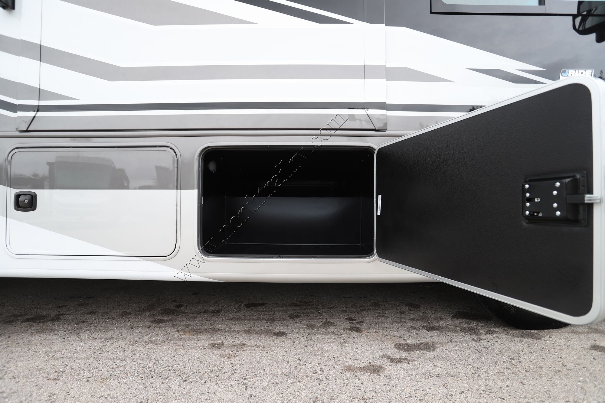 New 2027 Jayco Precept 31UL Class A  For Sale