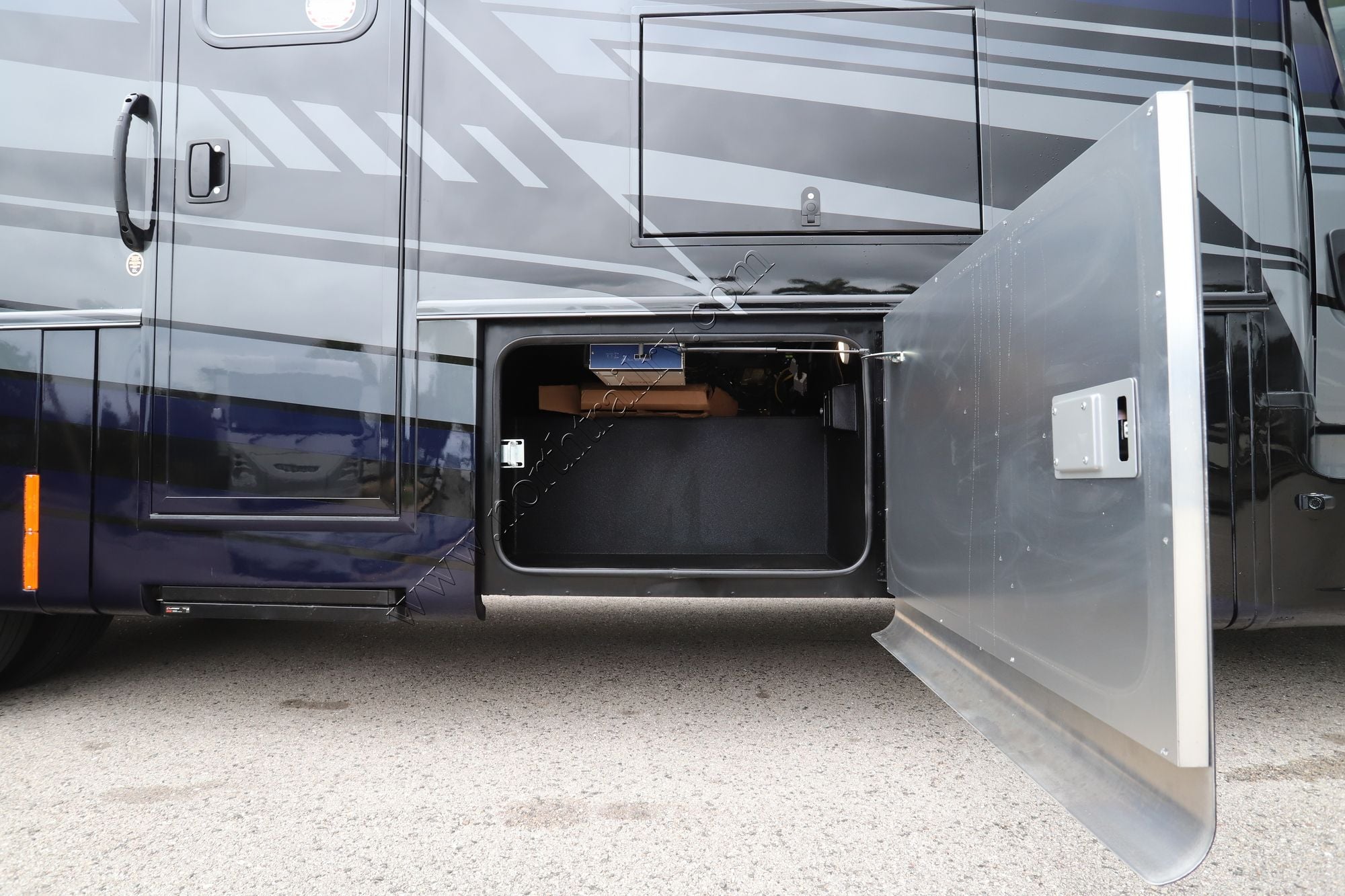 New 2027 Tiffin Motor Homes Allegro Bay 34DB Super C  For Sale