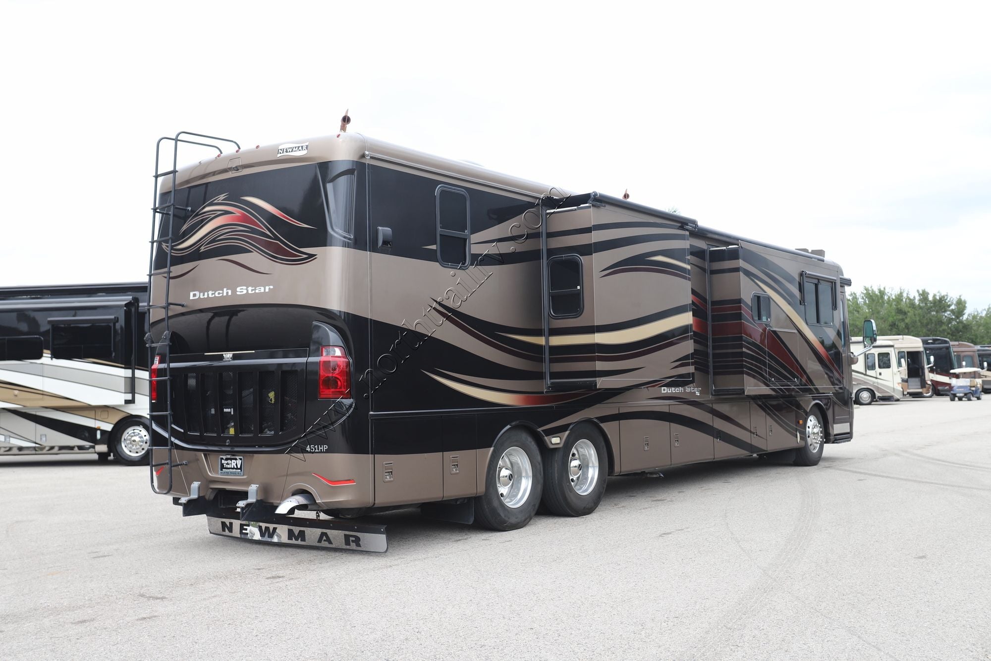 Used 2013 Newmar Dutch Star 4344 Class A  For Sale