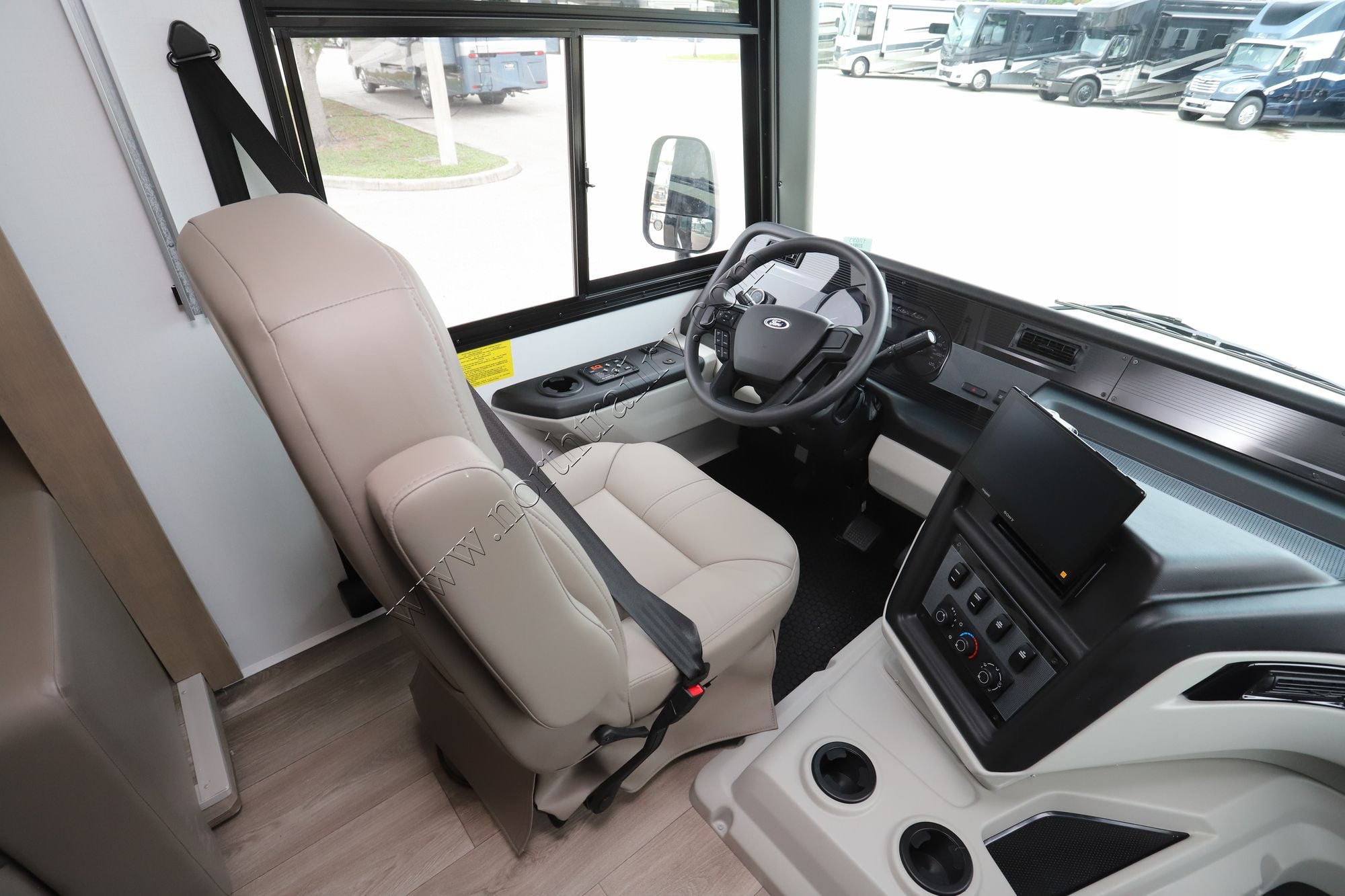 New 2027 Jayco Precept 31UL Class A  For Sale