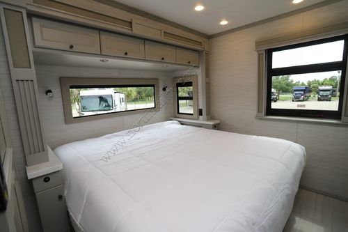 2027 Tiffin Motor Homes Allegro Bay 34DB