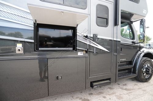2026 Dynamax Europa 37CA