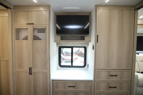 2026 Dynamax Europa 37CA