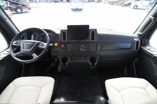2026 Dynamax Europa 37CA
