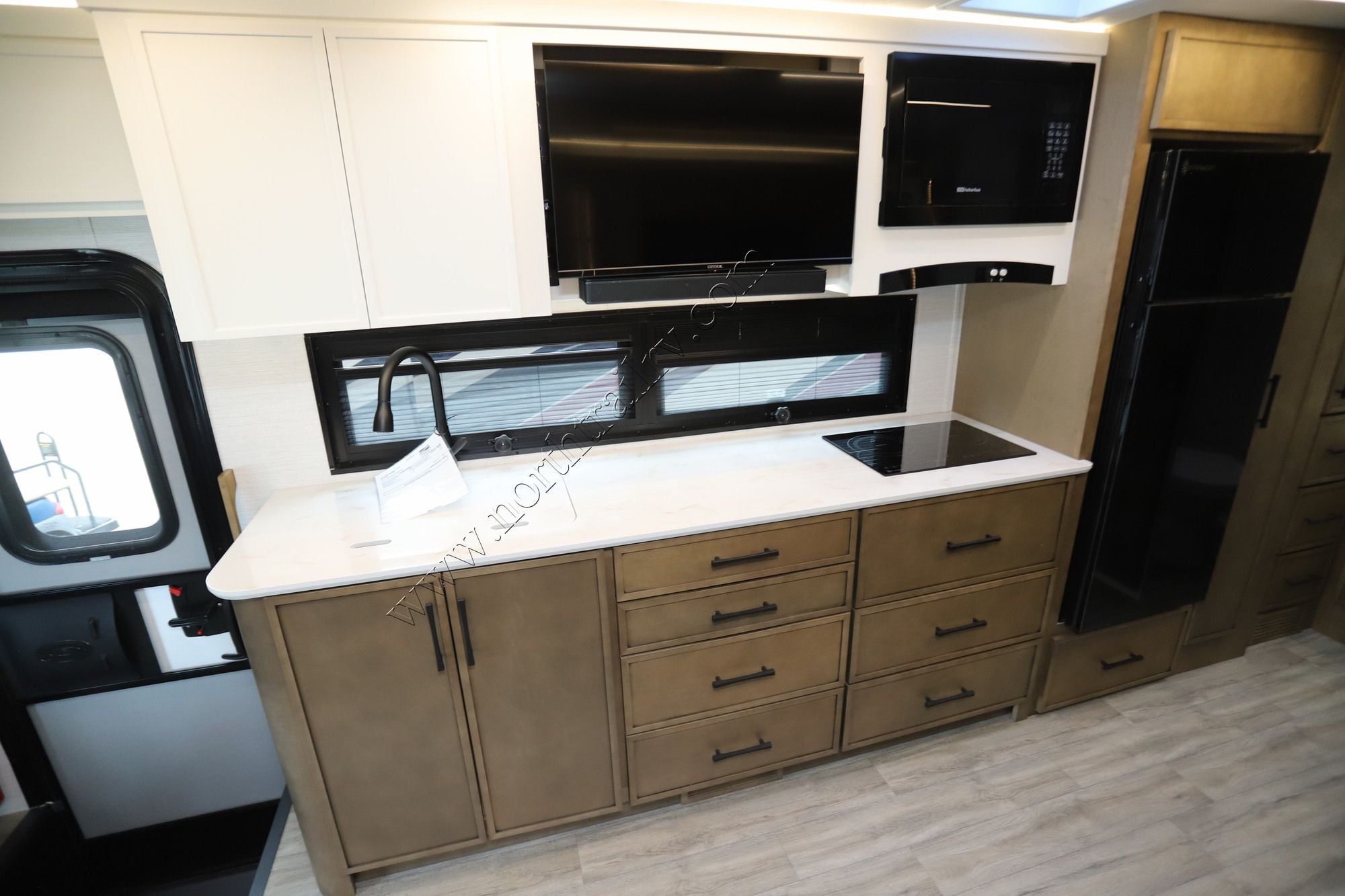 New 2026 Newmar Freedom Aire 2515 Class C  For Sale