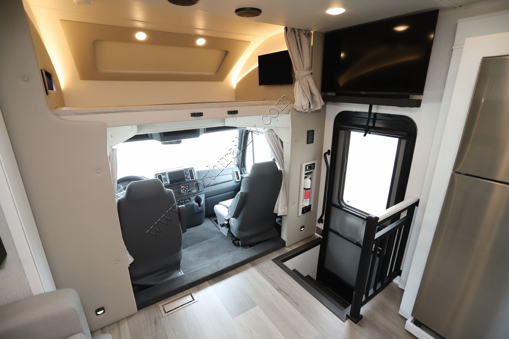New 2027 Renegade Rv Valencia 39RB Super C  For Sale