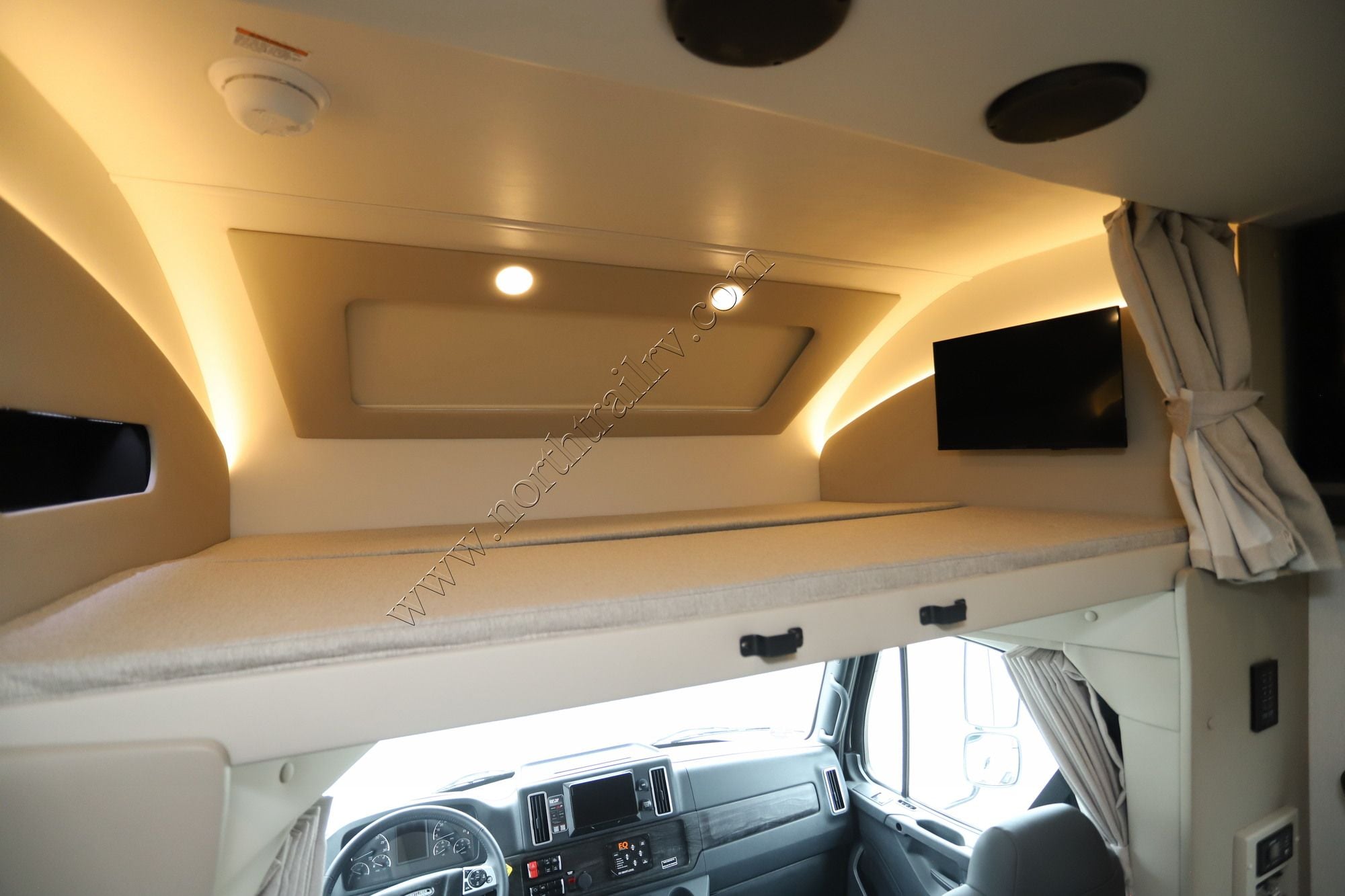 New 2027 Renegade Rv Valencia 39RB Super C  For Sale
