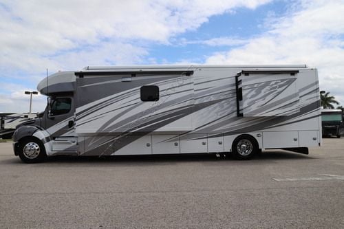 2024 Renegade Rv Verona Le 40LRB