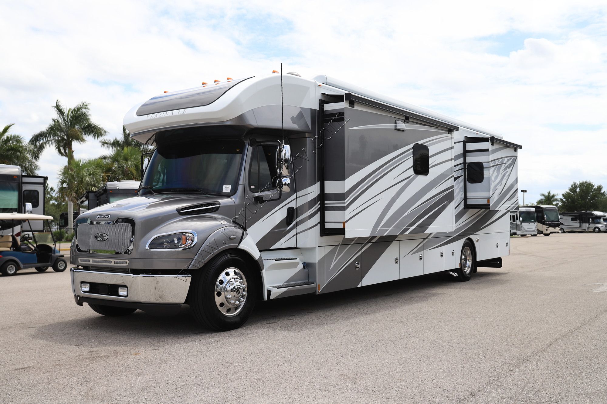 Used 2024 Renegade Rv Verona Le 40LRB Super C  For Sale