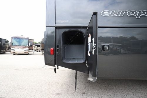 2026 Dynamax Europa 32KD