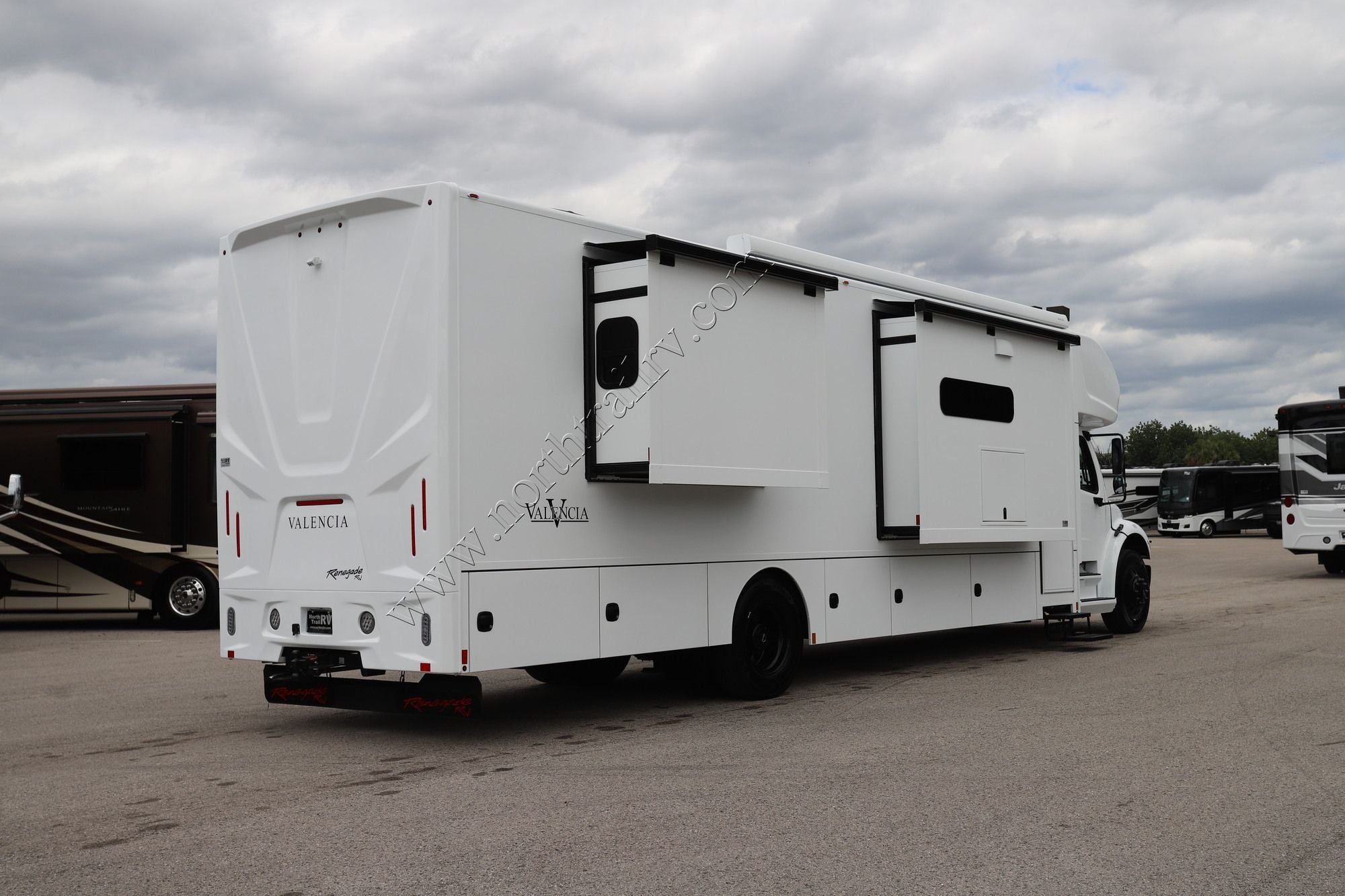 New 2027 Renegade Rv Valencia 39RB Super C  For Sale