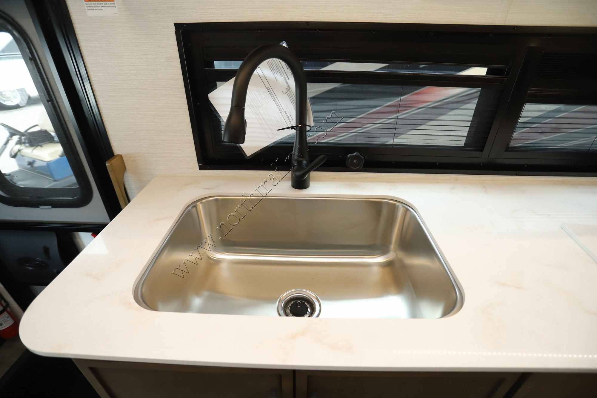 New 2026 Newmar Freedom Aire 2515 Class C  For Sale