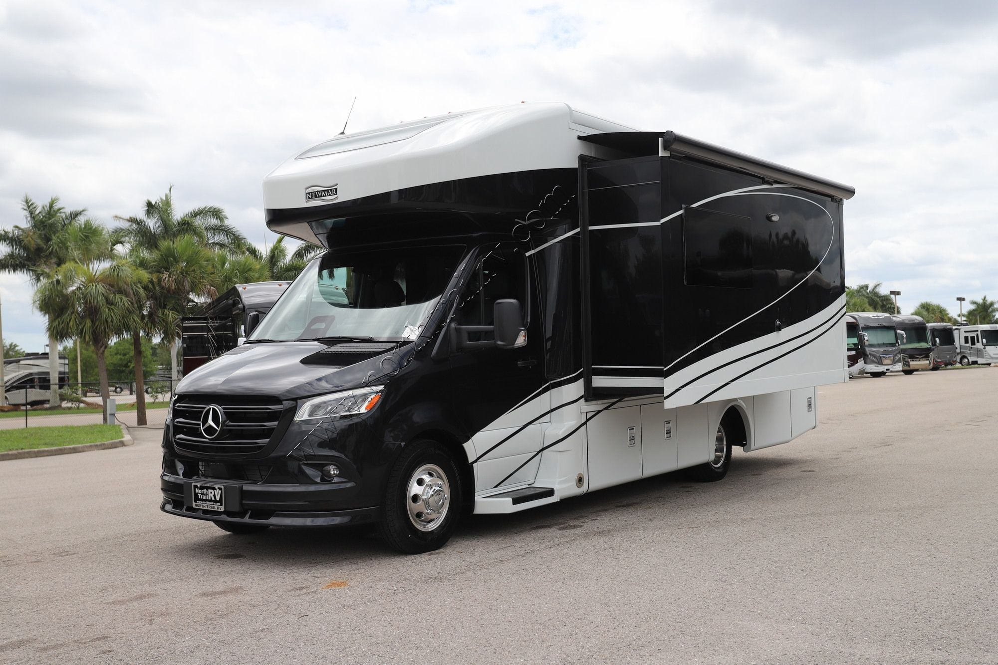 New 2026 Newmar Freedom Aire 2515 Class C  For Sale