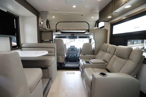2026 Dynamax Europa 32KD