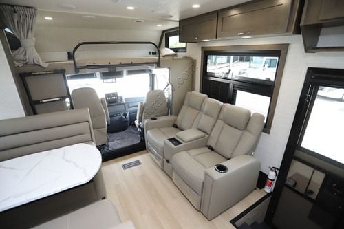 2026 Dynamax Europa 32KD