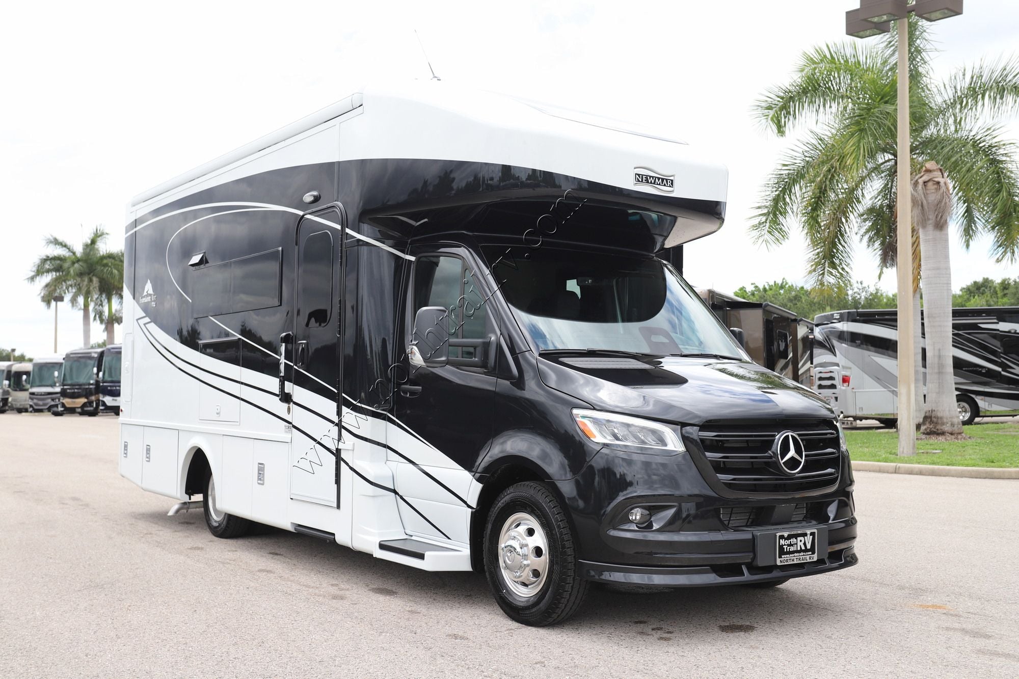 New 2026 Newmar Freedom Aire 2515 Class C  For Sale