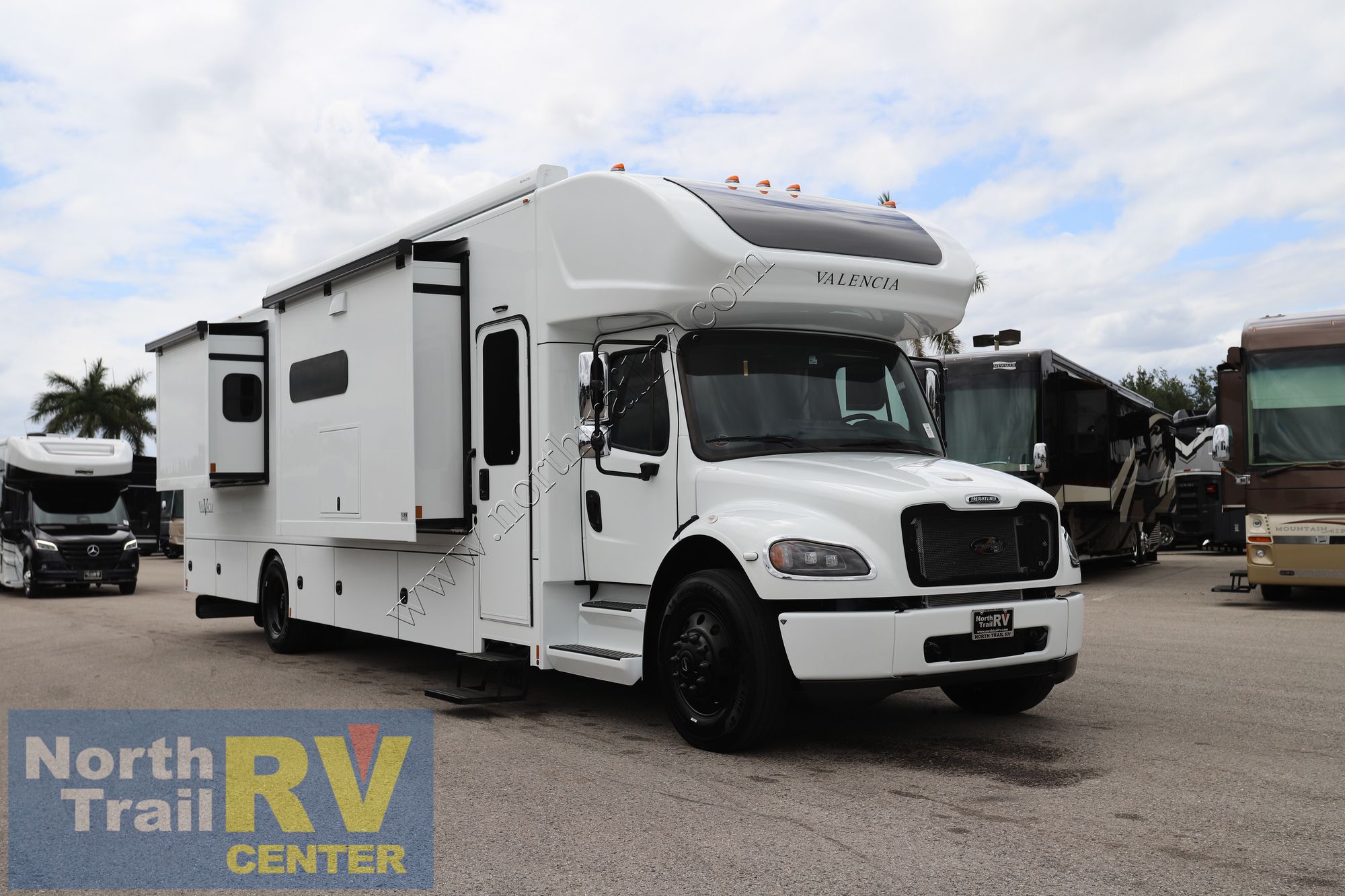New 2027 Renegade Rv Valencia 39RB Super C  For Sale