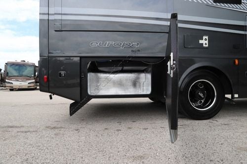 2026 Dynamax Europa 32KD