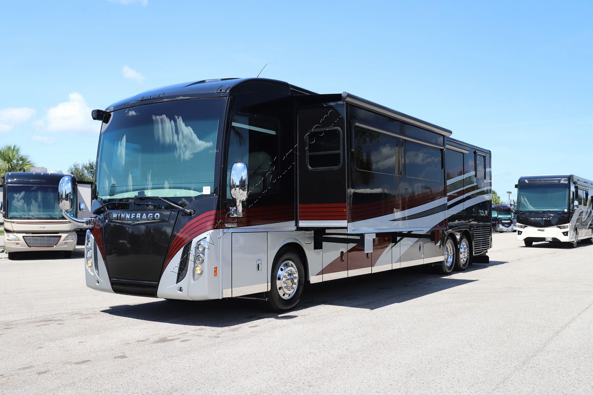 Used 2017 Winnebago Tour 45RD Class A  For Sale