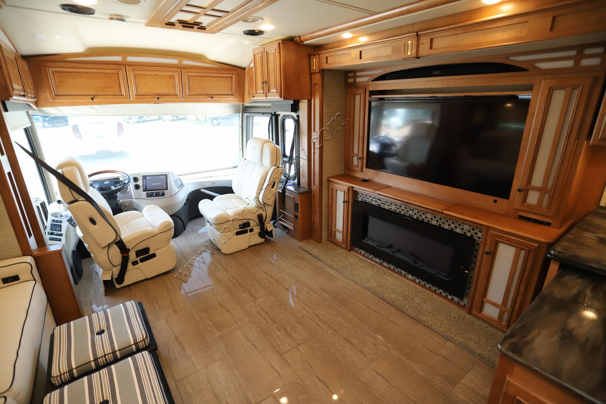 Used 2017 Winnebago Tour 45RD Class A  For Sale