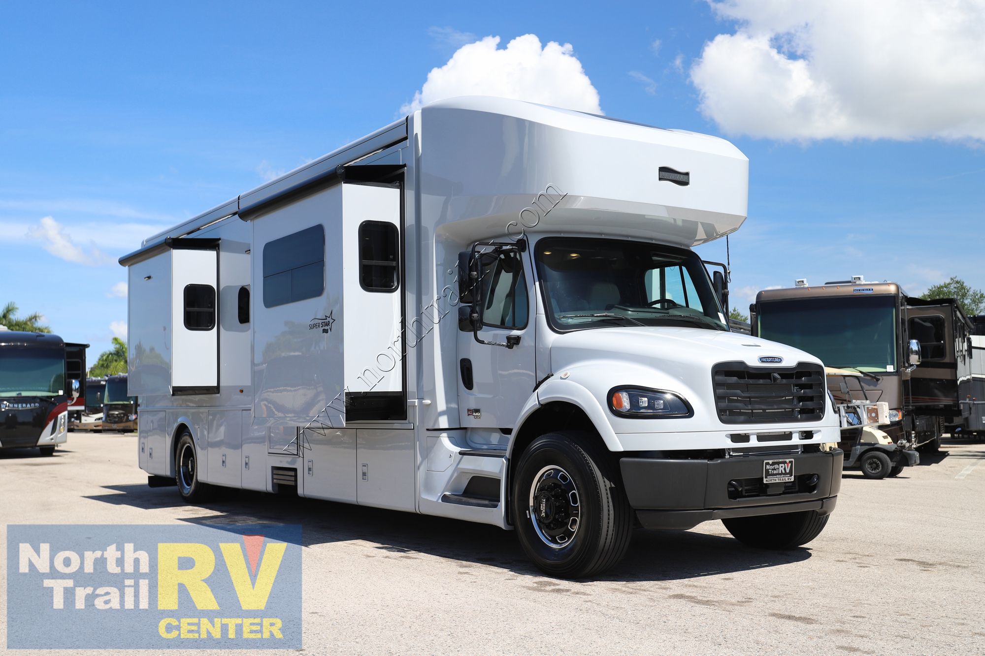 New 2027 Newmar Super Star 3731 Super C  For Sale