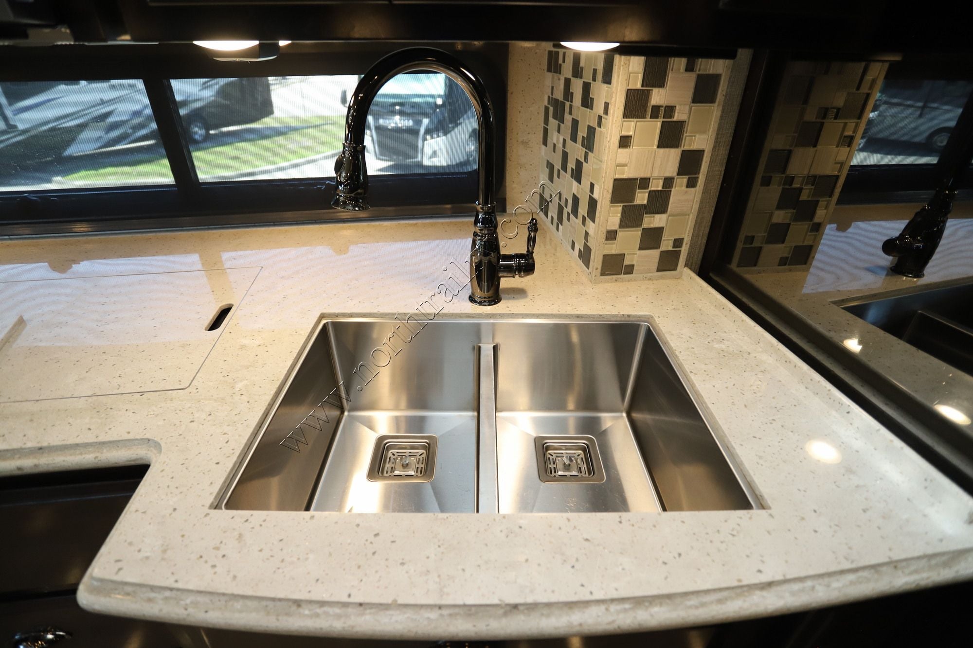 Used 2020 Newmar Dutch Star 4081 Class A  For Sale