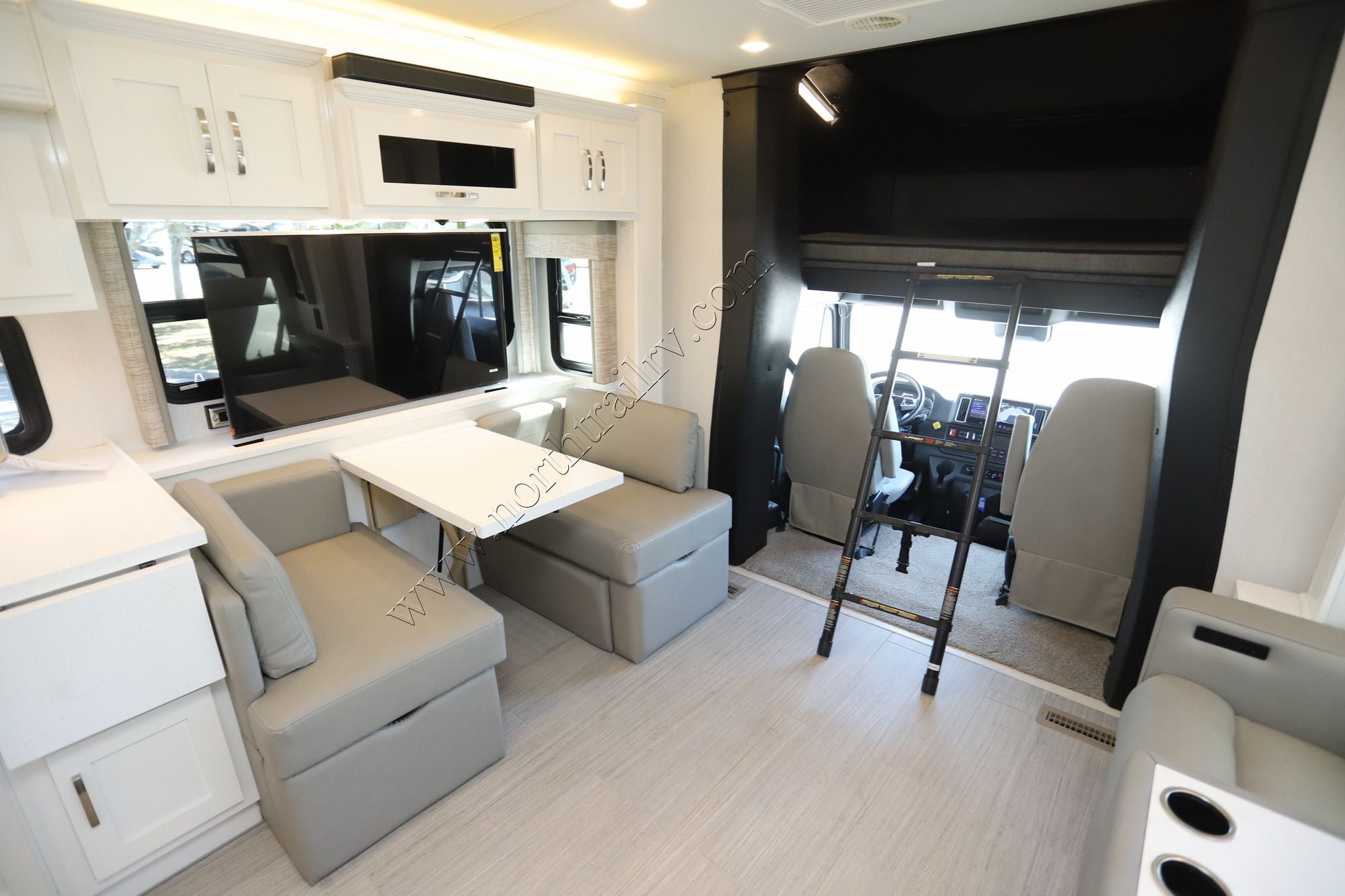 New 2027 Newmar Super Star 3731 Super C  For Sale