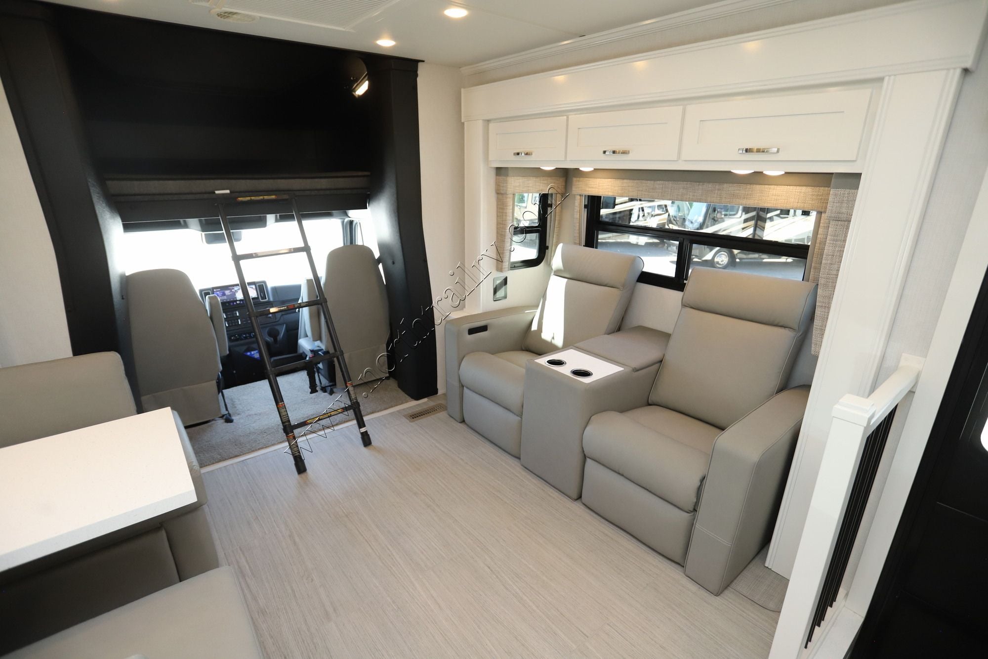 New 2027 Newmar Super Star 3731 Super C  For Sale