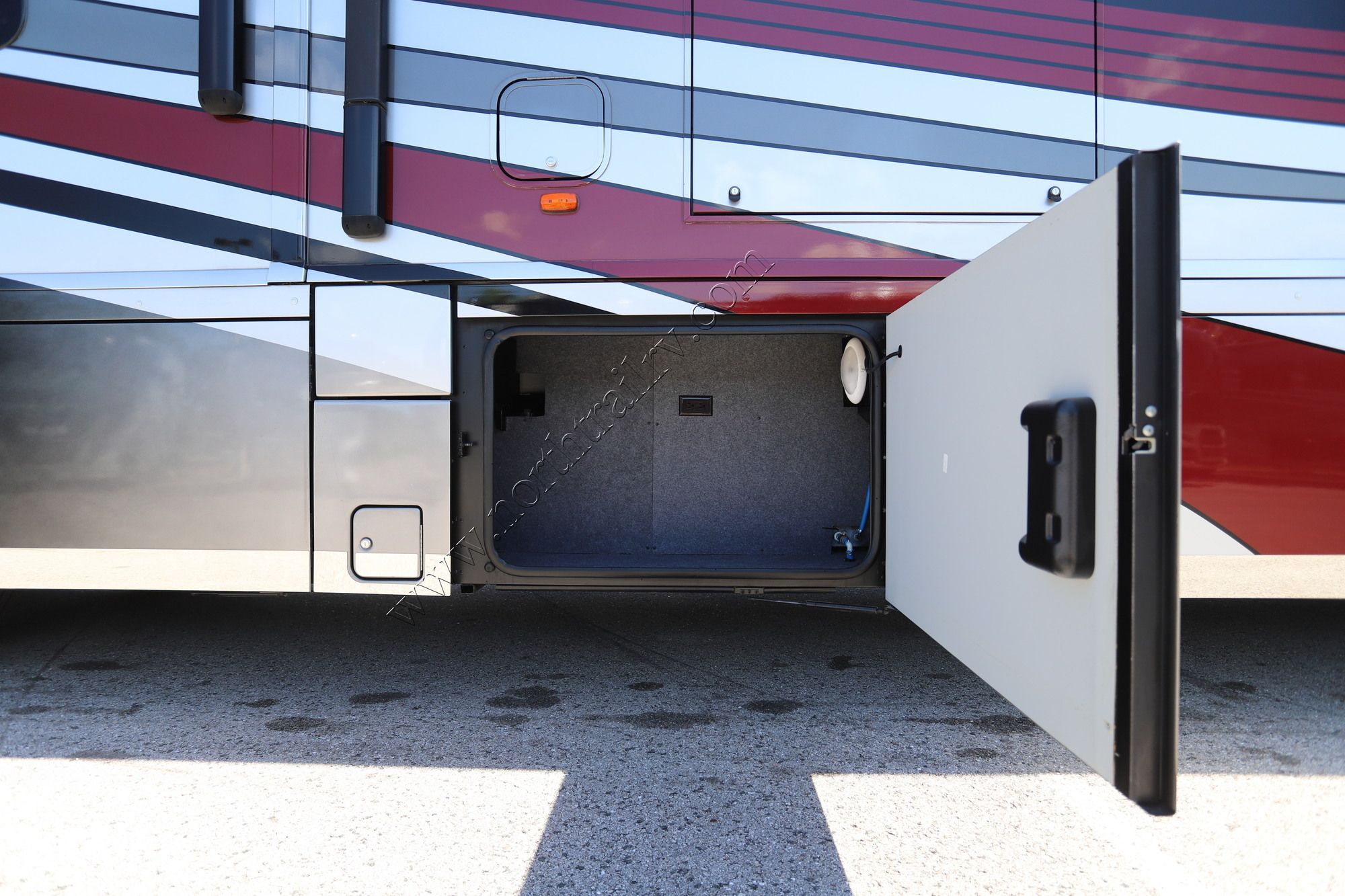 Used 2017 Winnebago Tour 45RD Class A  For Sale
