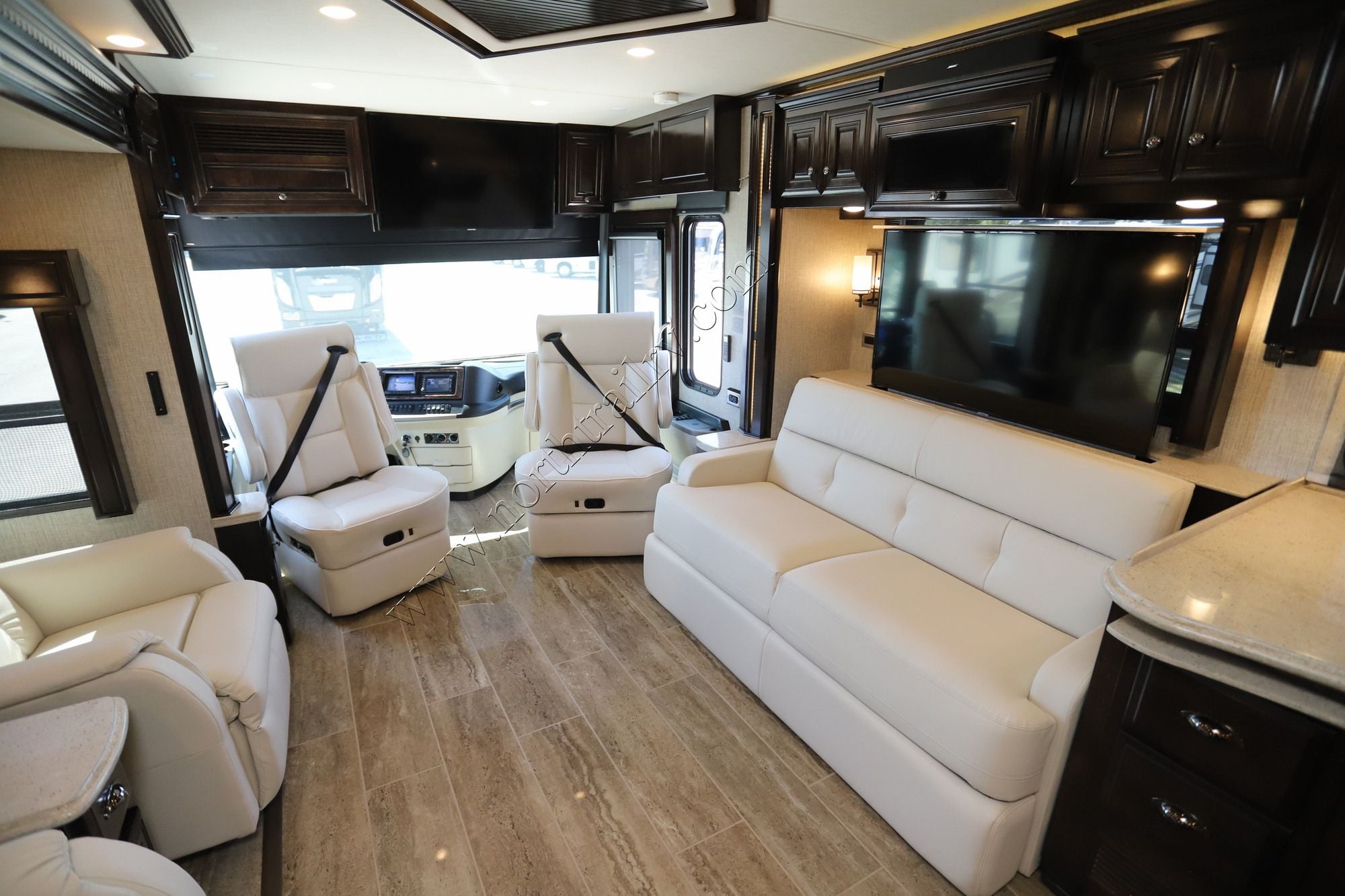 Used 2020 Newmar Dutch Star 4081 Class A  For Sale