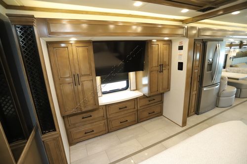 2026 Newmar Summit Aire 4505
