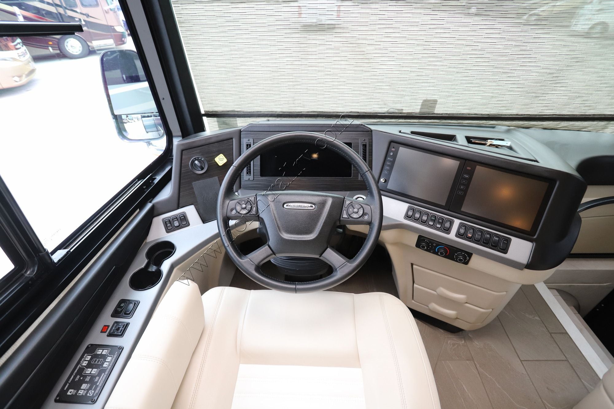 Used 2023 Newmar New Aire 3543 Class A  For Sale
